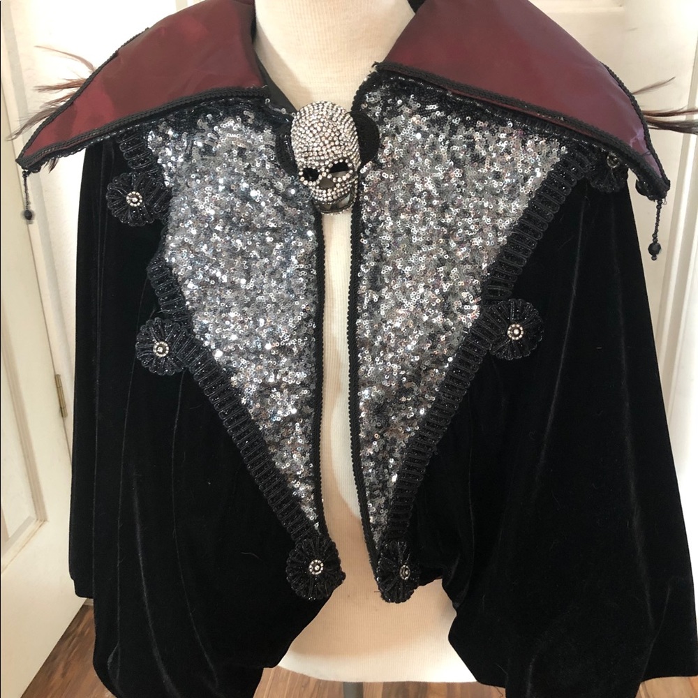 NWT velvet skull cape costume